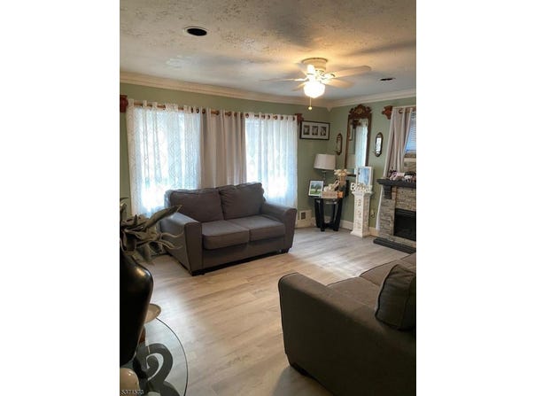 49 Hillairy Ave, Morristown Town, NJ 07960