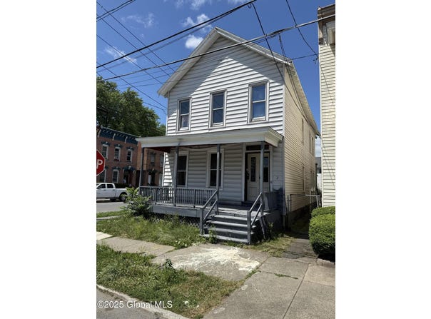 2 Park Avenue, Troy, NY 12180