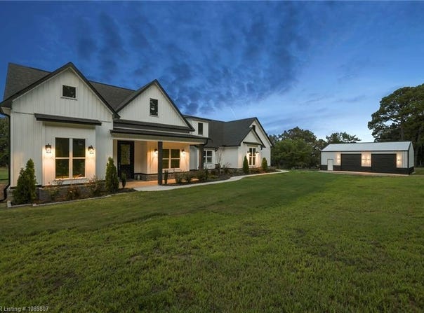 5040 Webster Branch WY, Van Buren, AR 72956