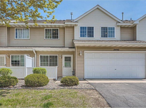 2492 Yellowstone Drive, Hastings, MN 55033