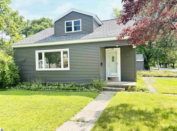 1219 S Union Street, Traverse City, MI 49684