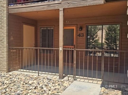 1043 Tower Butte Rd, Greenehaven, AZ 86040