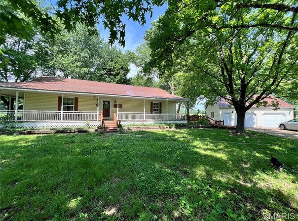 13911 Challenger Drive, Dixon, MO 65459