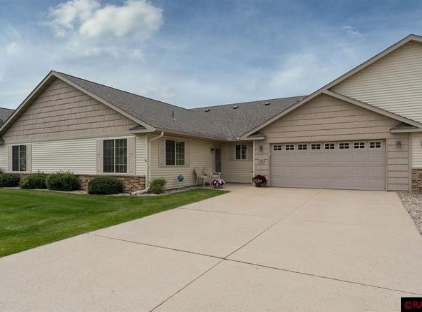 108 Palmer Path, Mankato, MN 56001