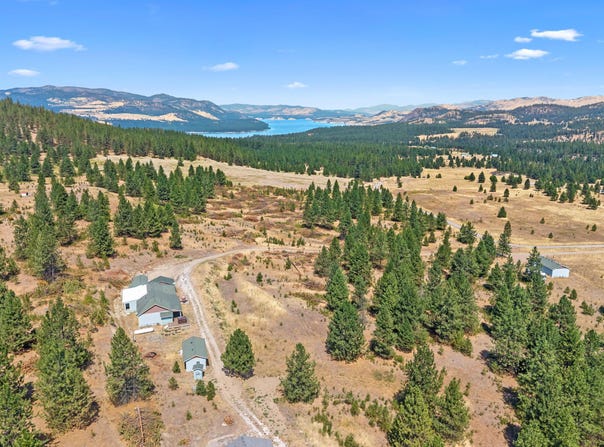 5905 RIVER BND WAY, FRUITLAND, WA 99129