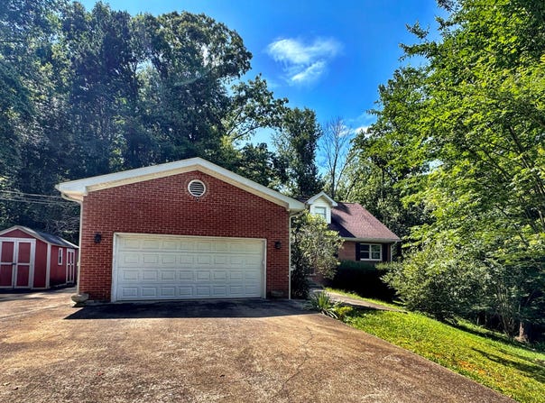 663 Red Bird Road, Williamsburg, KY 40769