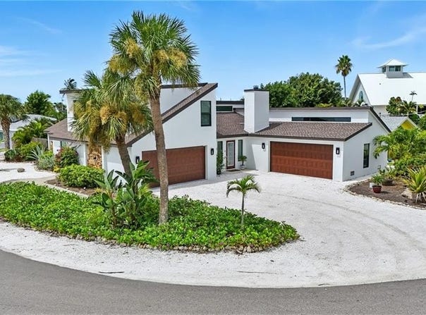 8080 Lagoon, FORT MYERS BEACH, FL 33931