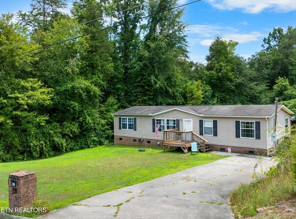 117 Loggers Lane, Clinton, TN 37716