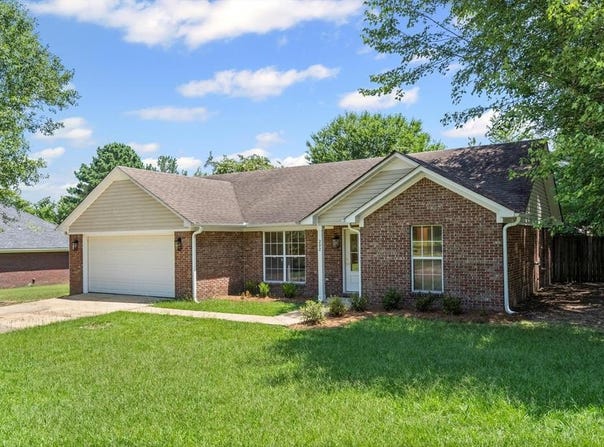 202 Shelbi Dr, Oxford, MS 38655