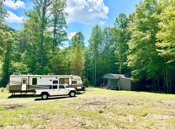 3448 Valley Drive, Lenoir, NC 28645