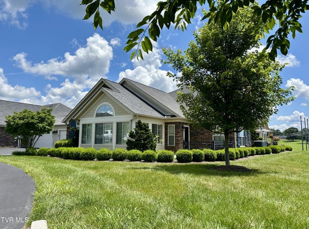 1620 Hatterdale Farm Road, Blountville, TN 37617