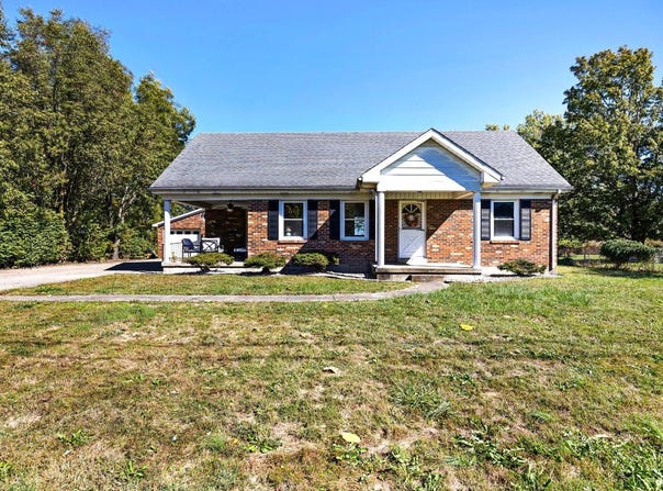 8935 N Loretto Road, Loretto, KY 40037