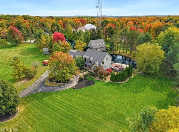 11205 Hampton Ridge Drive, Chardon, OH 44024