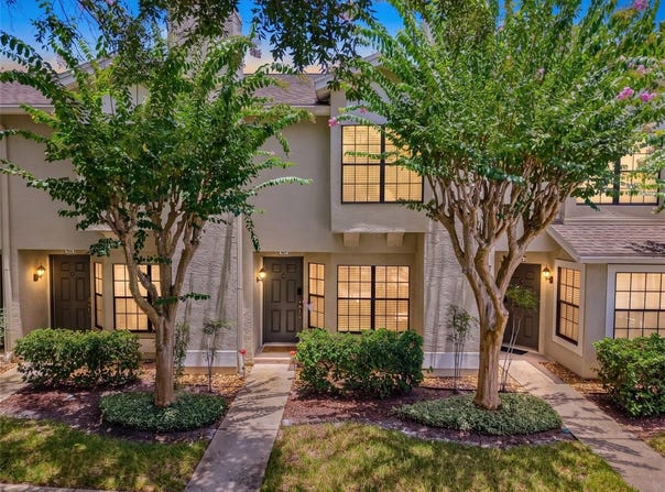 5100 BURCHETTE Road, TAMPA, FL 33647