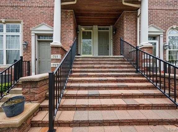 715 River Park Village Boulevard, Northville, MI 48167