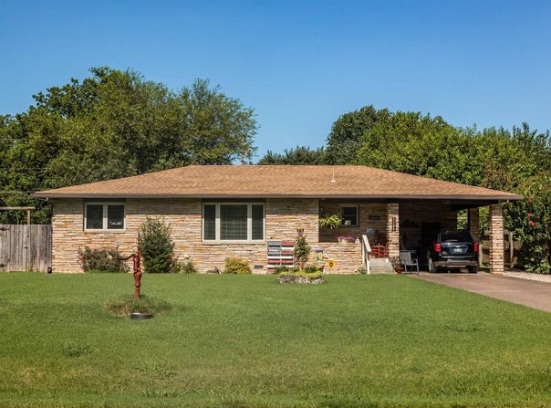 1104 S. Mill Street, Grove, OK 74344