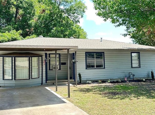 306 Sherry Lane, Farmersville, TX 75442