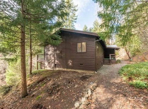 540 Lost Bridge Rd, Lewiston, CA 96052