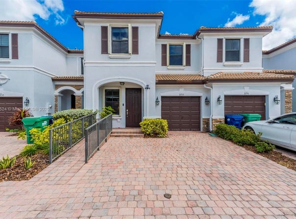 11253 NW 88th Ter, Doral, FL 33178