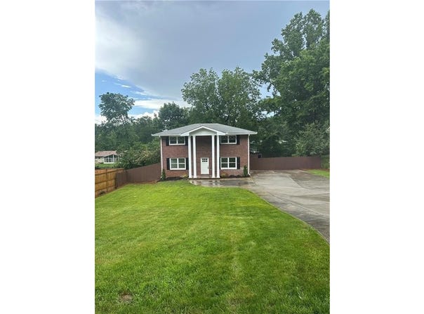 4356 Rockbridge Road, Stone Mountain, GA 30083