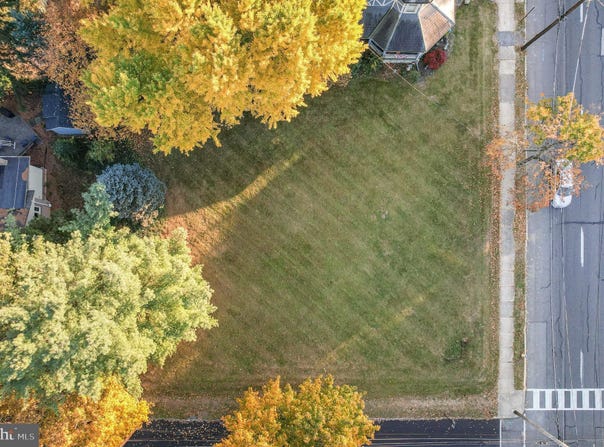 S HANOVER STREET, CARLISLE, PA 17013
