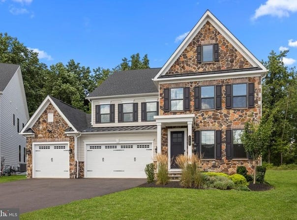 111 LOWNES ROAD, NEWTOWN, PA 18940