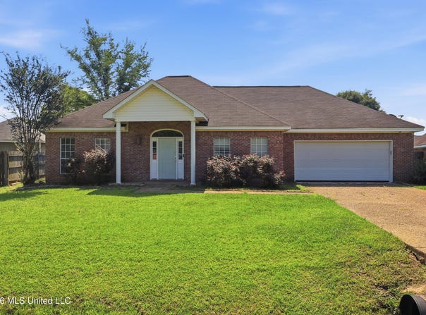 218 Holmar Drive, Brandon, MS 39047