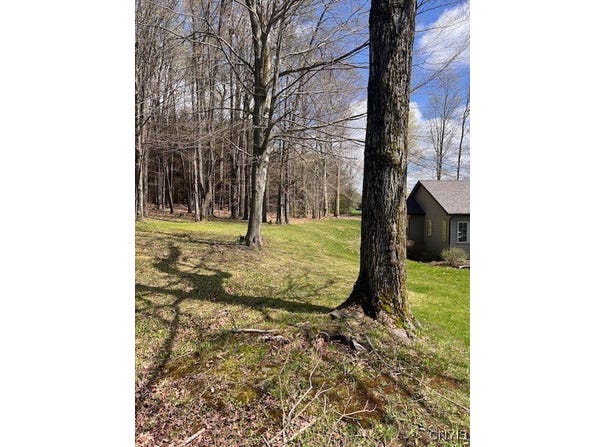 3282 Walden Oak Blvd., Cortlandville, NY 13045