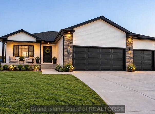 326 Thelen St, Wood River, NE 68883