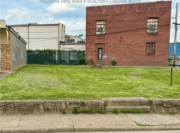 610 Central Avenue, Charleston, WV 25302