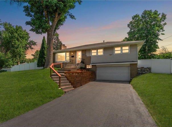 3640 Georgia Avenue N, Crystal, MN 55427