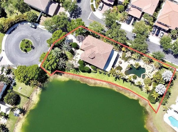 780 SW 167th Ave, Pembroke Pines, FL 33027