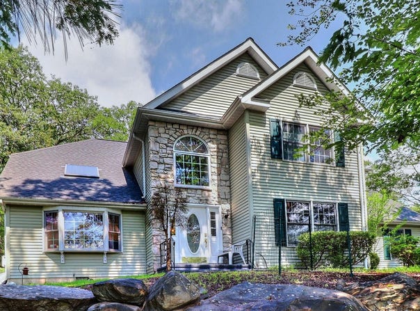 5181 Hilltop Circle, East Stroudsburg, PA 18301