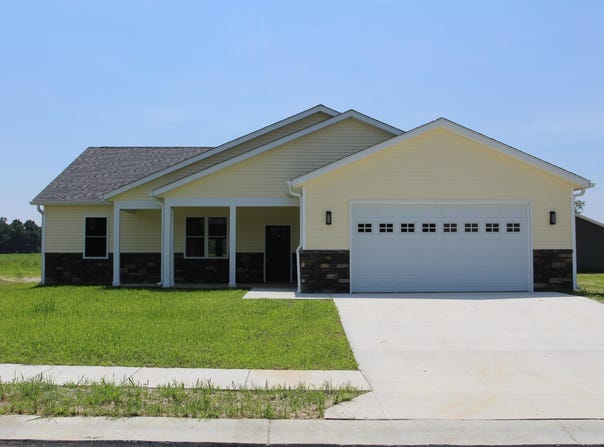 104 Pin Oak Road, Spencer, IN 47460