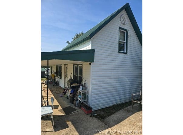 20632 Seals Road, Versailles, MO 65084