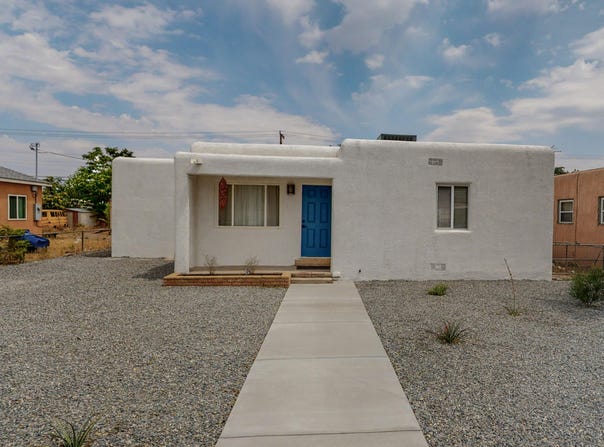 527 Gene Avenue NW, Albuquerque, NM 87107