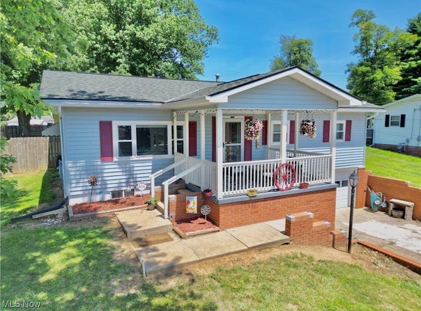 31 Juanita Drive, Zanesville, OH 43701