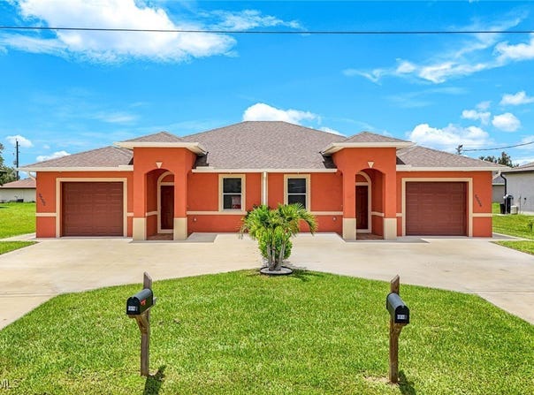 2325/2327 Daniel Avenue N, Lehigh Acres, FL 33971