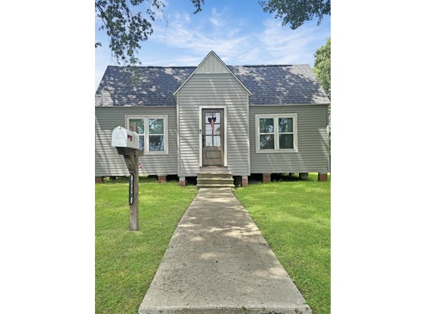 330 Avenue E, Port Neches, TX 77651