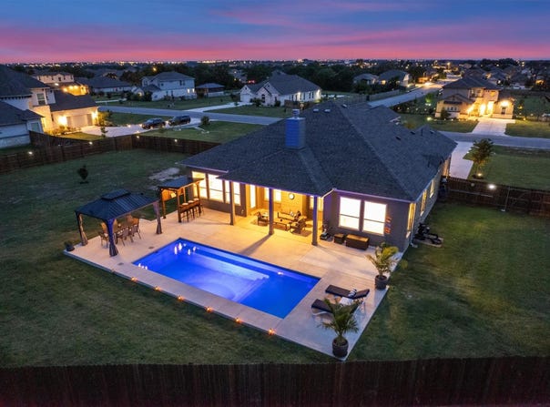 3528 Twinspur ST, Leander, TX 78641
