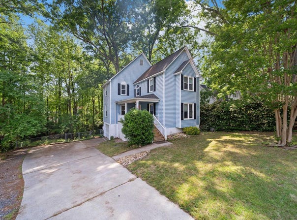 120 Coventry Lake Drive, Lexington, SC 29072