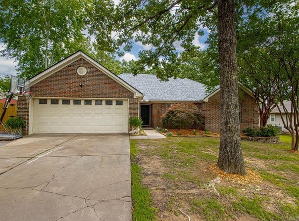 46 Ouachita Drive, Maumelle, AR 72113