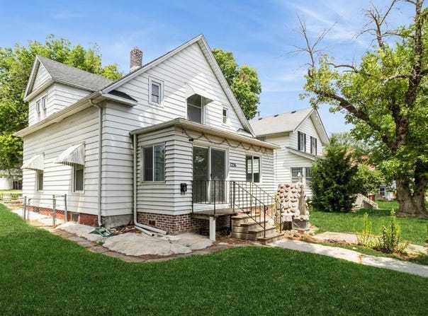 1236 York Street, Des Moines, IA 50316