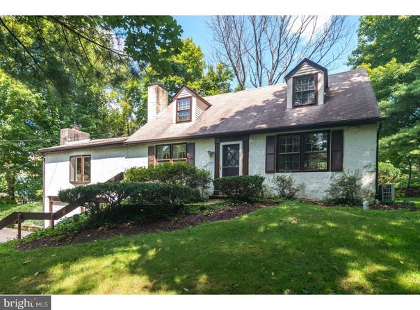 1061 CEDAR LN, NEWTOWN, PA 18940