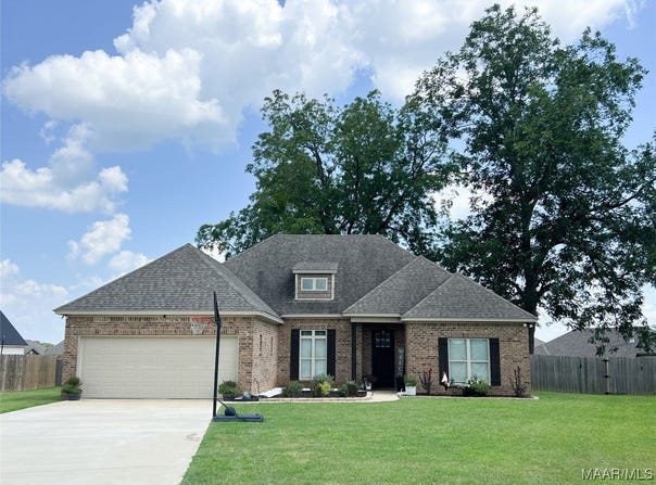 2137 Waterstone Drive, Deatsville, AL 36022