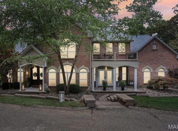1002 Chesterfield Forest Drive, Wildwood, MO 63005