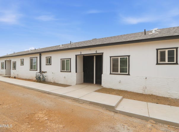 338 N 1ST Street, Avondale, AZ 85323
