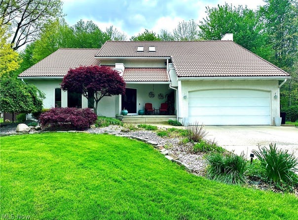 391 Centennial Drive, Vienna, OH 44473