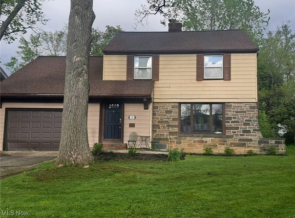 1387 Richmond Road, Lyndhurst, OH 44124