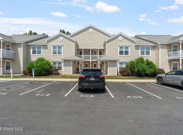 401 Cedar Run, North Greenbush, NY 12144